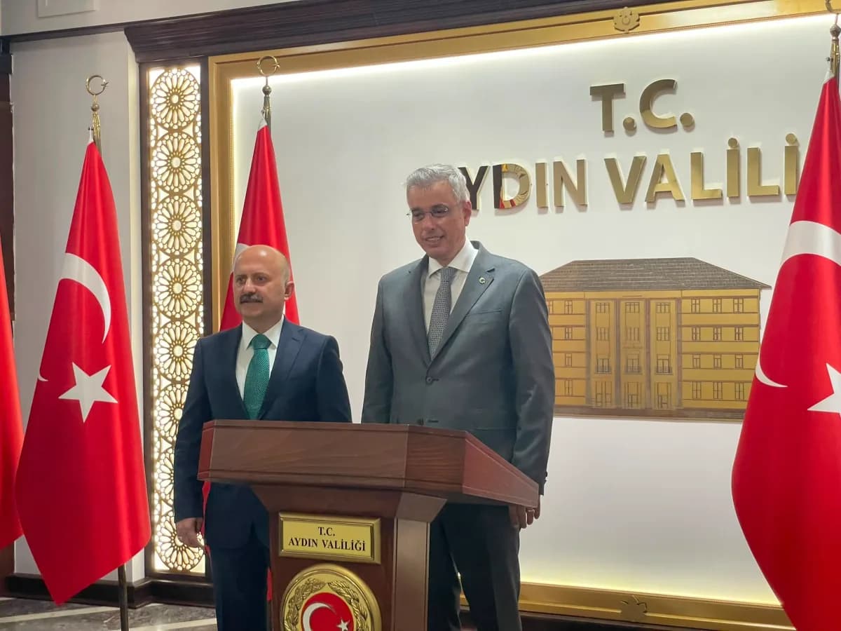 Sağlık Bakanı Prof. Dr. Kemal Memişoğlu Aydın’da Resmi Törenle Karşılandı