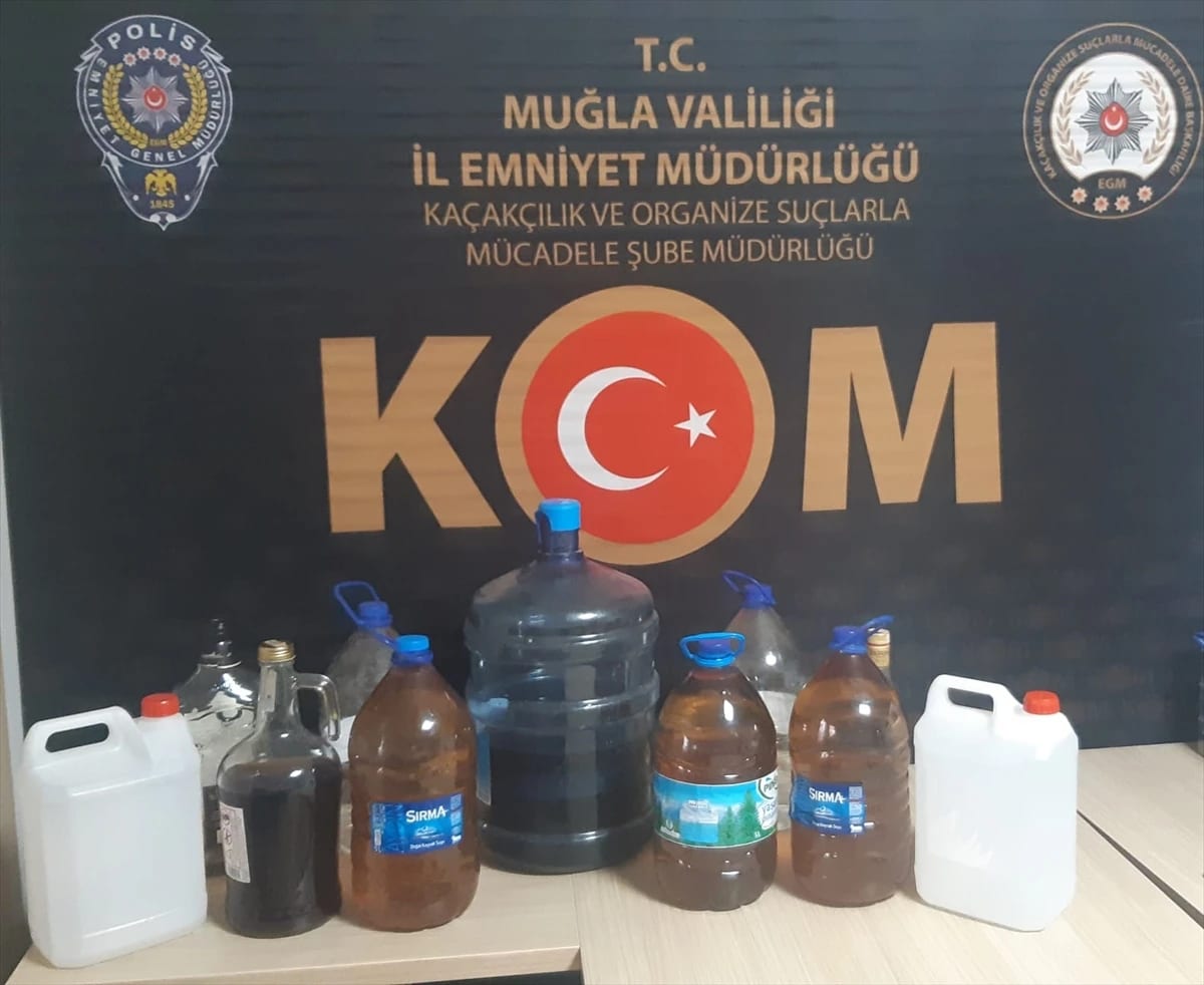 Muğla’da sahte içki ve kaçakçılık operasyonunda 3 zanlı tutuklandı