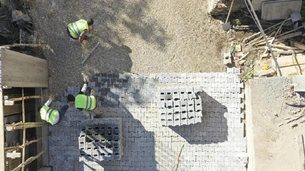 Aydın Büyükşehir mahalle yollarını yeniliyor