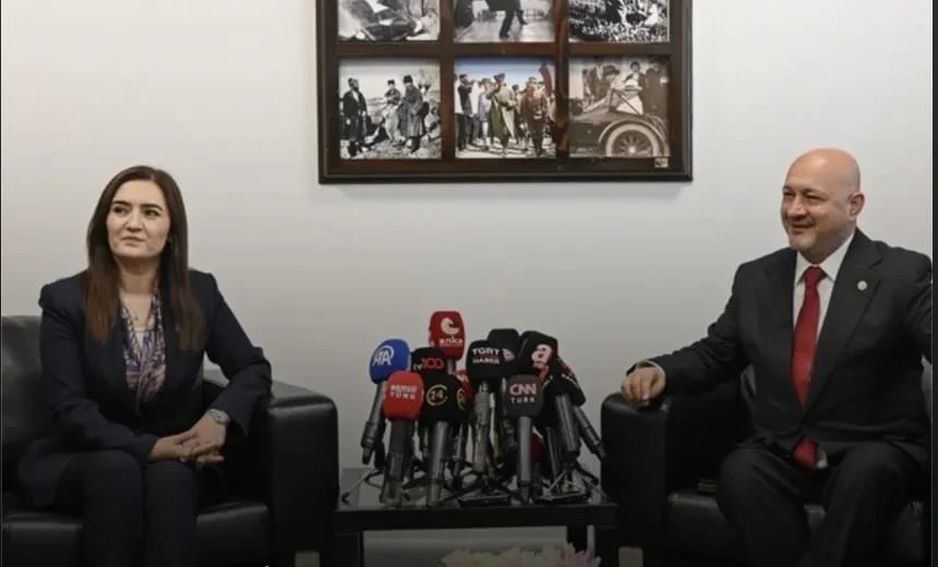 AK Parti Heyetinden 3 Yıl Aradan Sonra CHP’ye Bayram Ziyareti