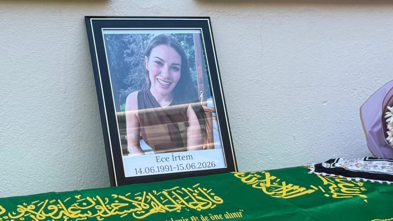 Ünlü Oyuncu Ece İrtem Kuşadası’nda Toprağa Verildi