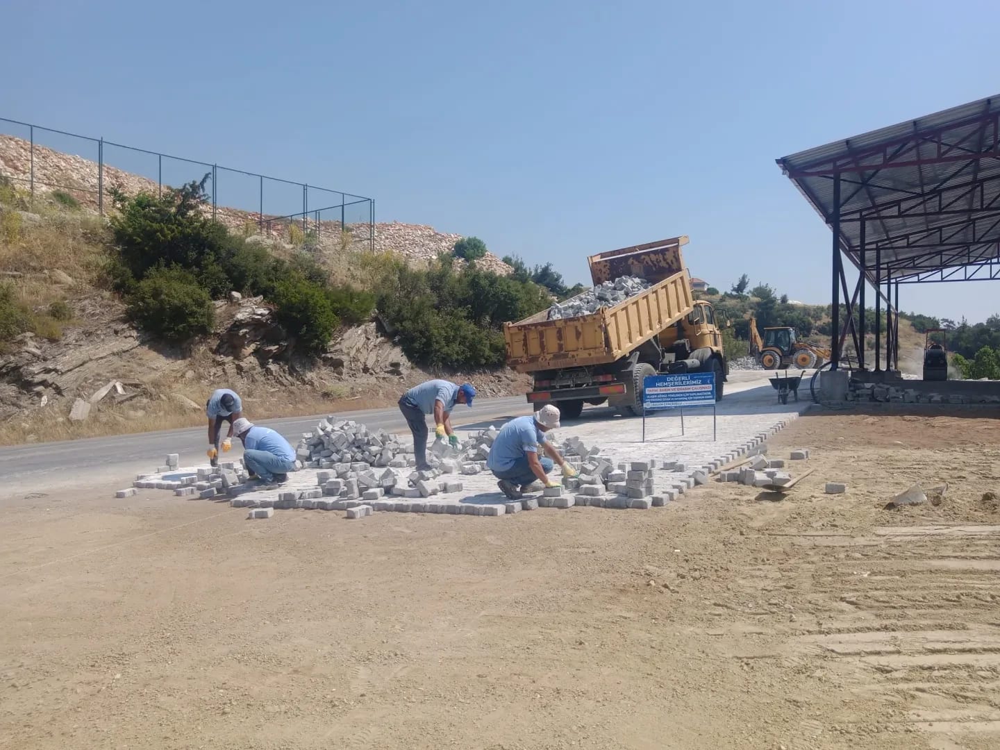 Aydın Büyükşehir’in ulaşım yatırımları 17 ilçede sürüyor