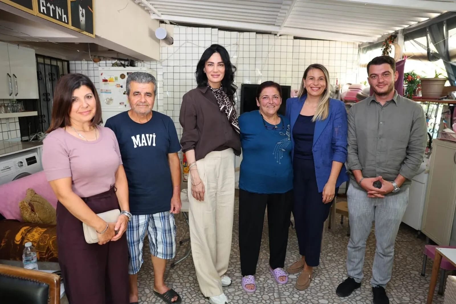 AK Partili Seda Sarıbaş Güzelçamlı’da vatandaşların taleplerini dinledi
