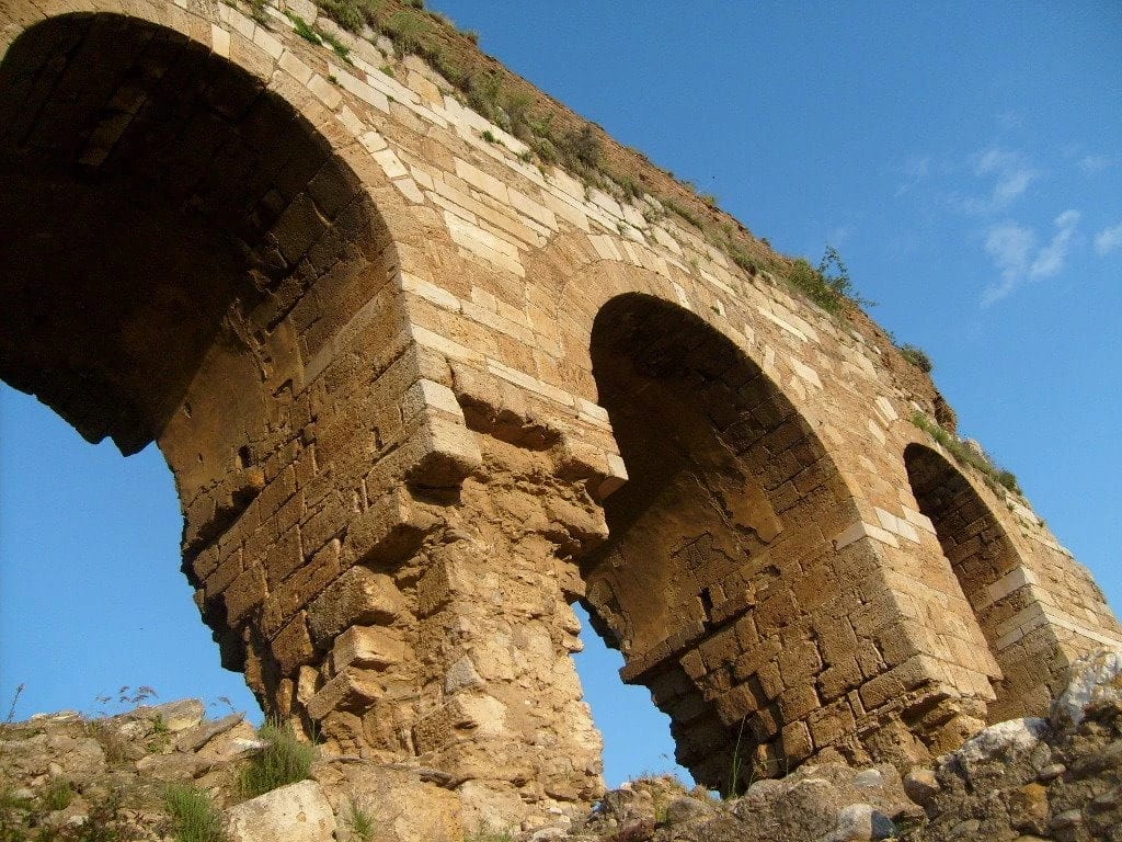 Tralleis Antik Kenti (Üç Gözler) Hakkında Bilgiler