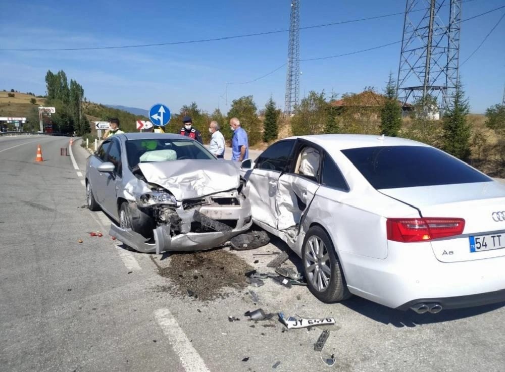 Karabük’te trafik kazası: 3 yaralı