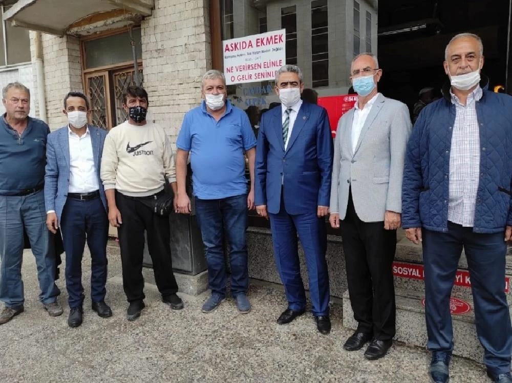 MHP Aydın İl Başkanlığı’ndan ‘askıda ekmek’ projesine destek