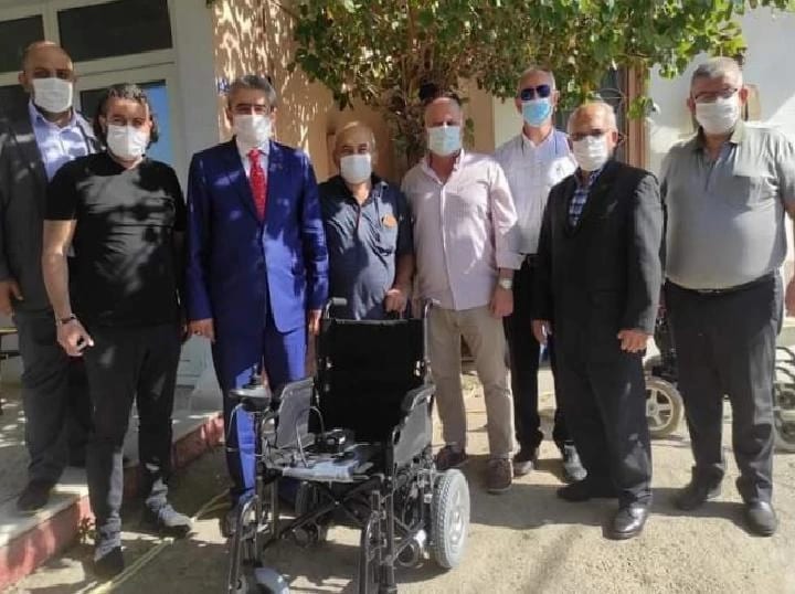 MHP Aydın’dan tekerlekli sandalye desteği