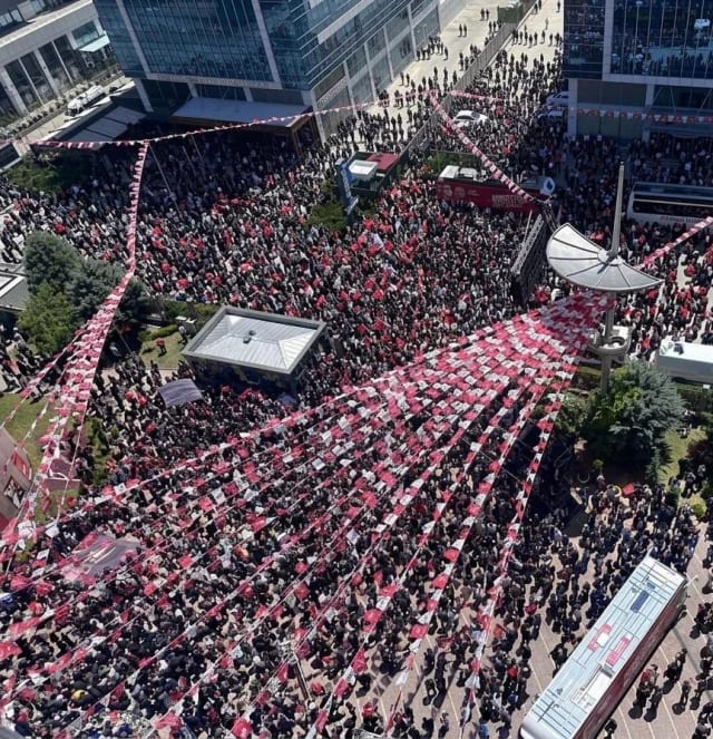 Ankara’da Tarihi Hesaplaşma! CHP İkiye Bölündü