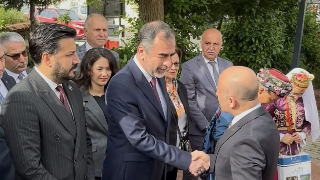 Aydın Valiliği’nde Göreve Başlama Töreninde Protokol Krizi