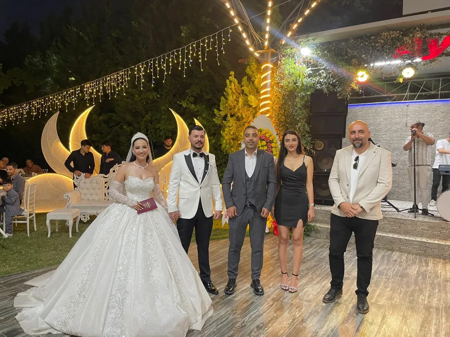 Fatih Yüksel ve Buse Dünyaevine Girdi