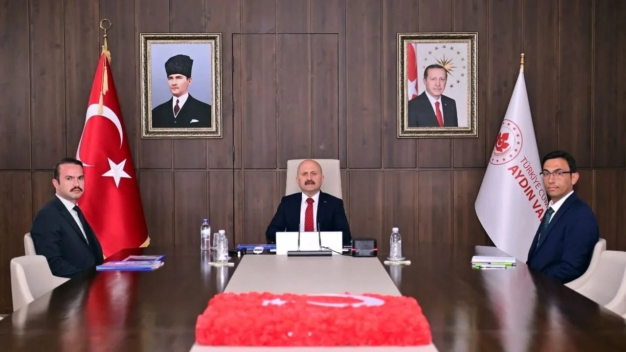Vali Varol, Düzensiz Göçle Mücadele Toplantısına Katıldı