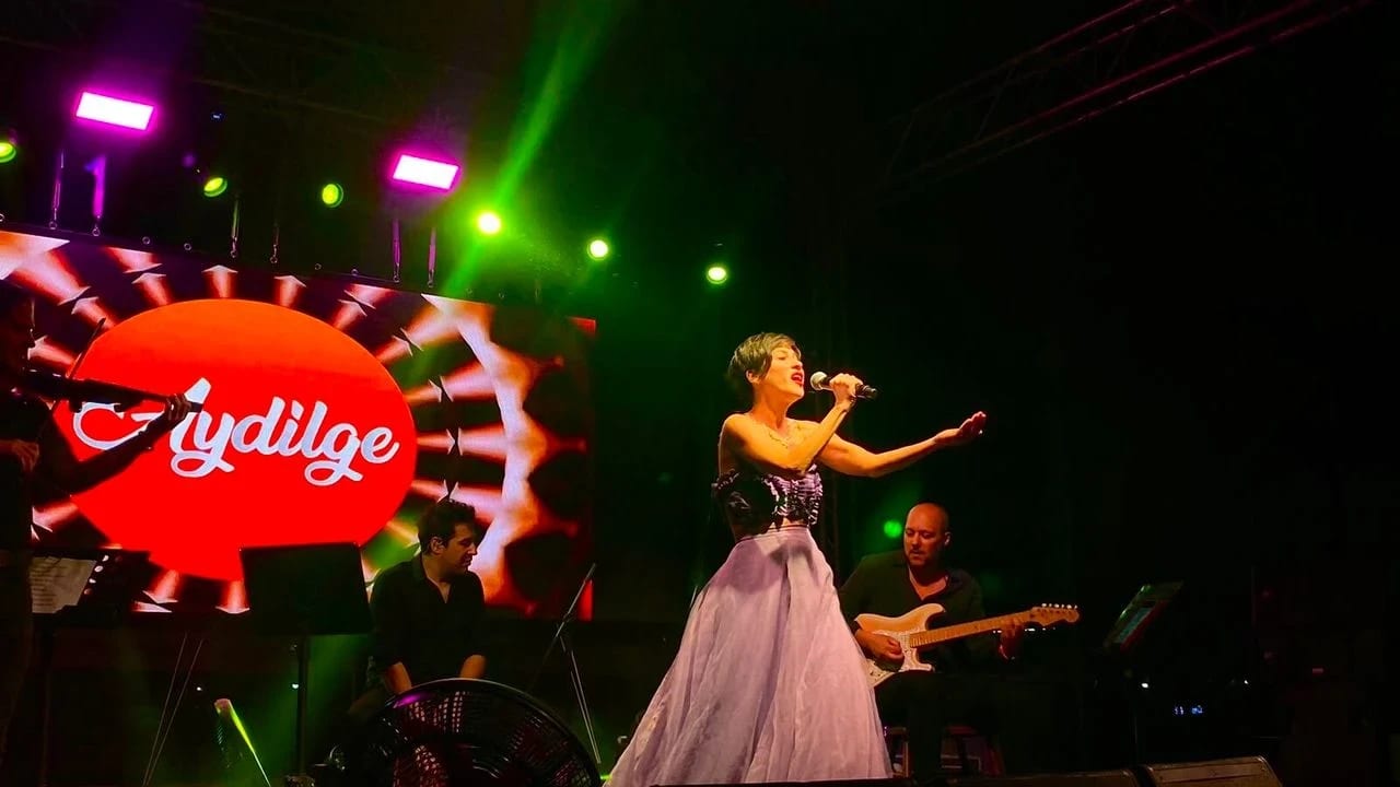 Aydilge, Tekstil Park’ta sahne aldı