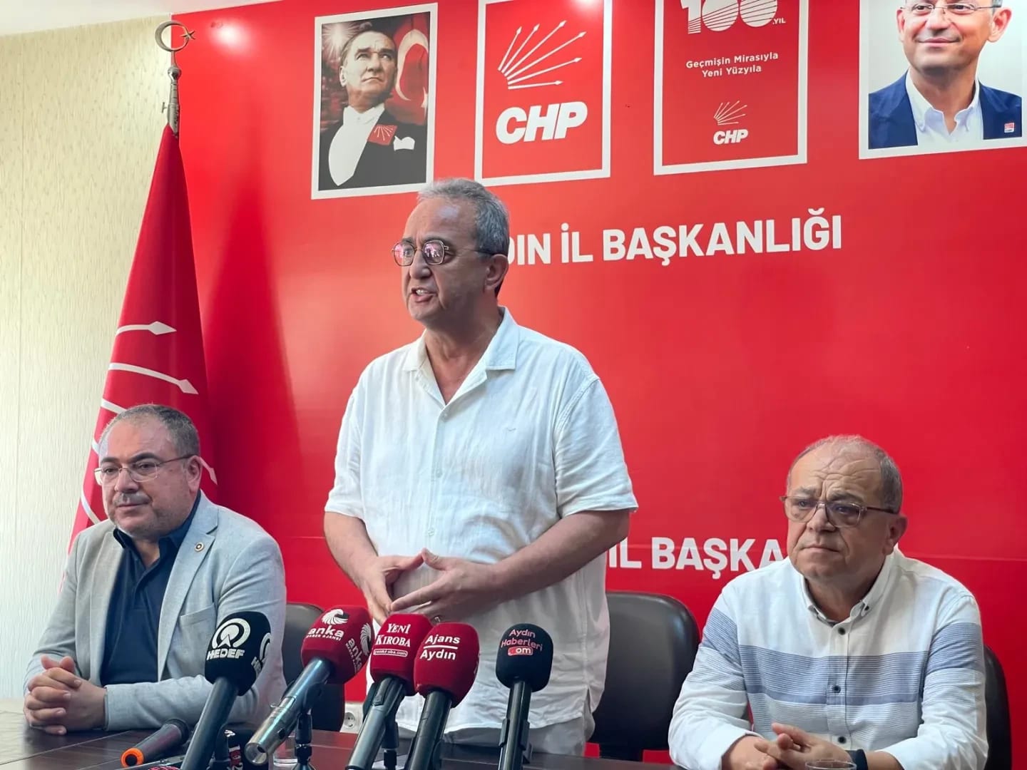 Aydın Haber’in sorusunu yanıtlayan Bülent Tezcan: “Millet ne derse o olacak”