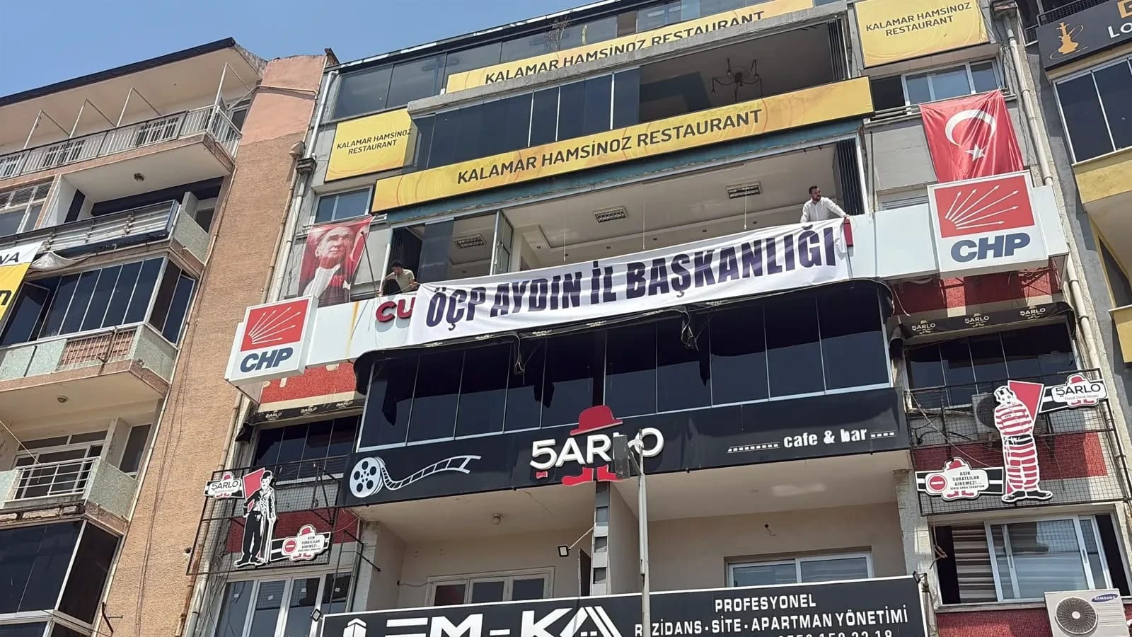 CHP Aydın’da Devir Teslim Öncesi Dikkat Çeken Hamle: Tabela Pankartla Kapatıldı