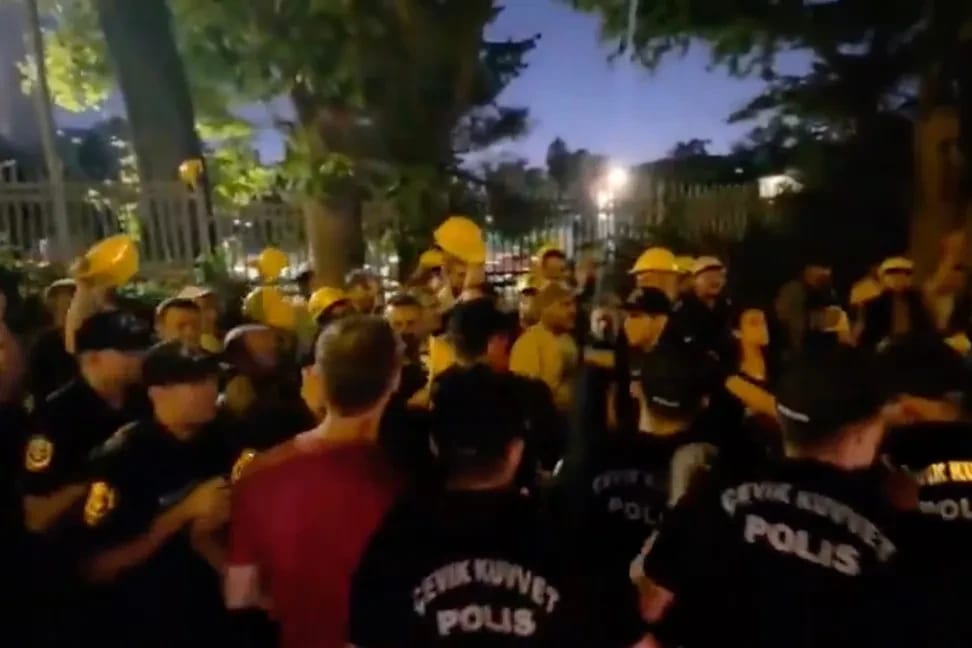 Enerji Bakanlığı önündeki madenci eyleminde gözaltılar