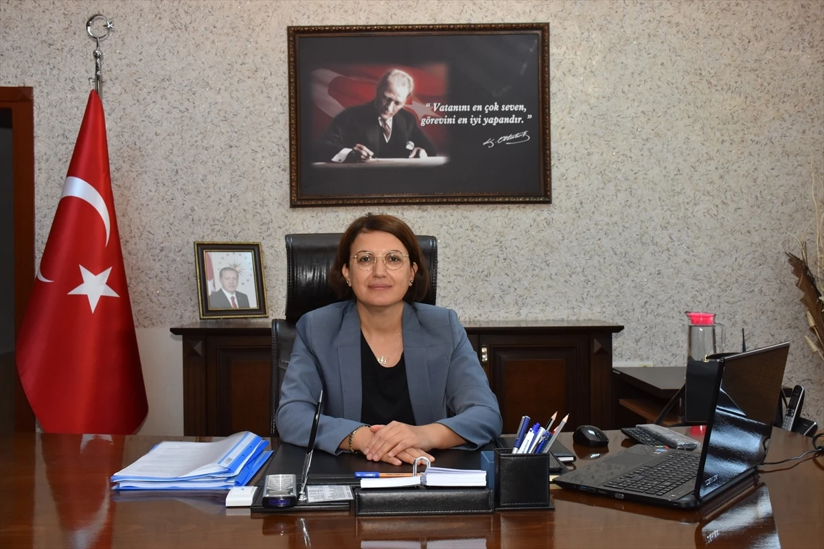 İncirliova’nın ilk kadın kaymakamı göreve başladı