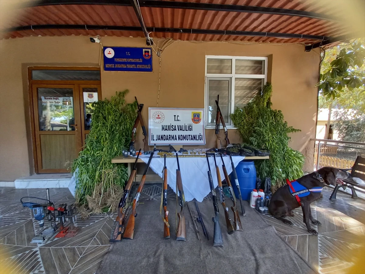 Manisa’da uyuşturucu operasyonunda 5 şüpheli yakalandı