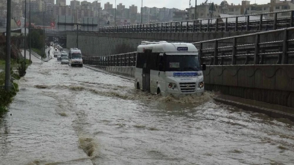 Aydın’a kuvvetli yağış uyarısı yapıldı
