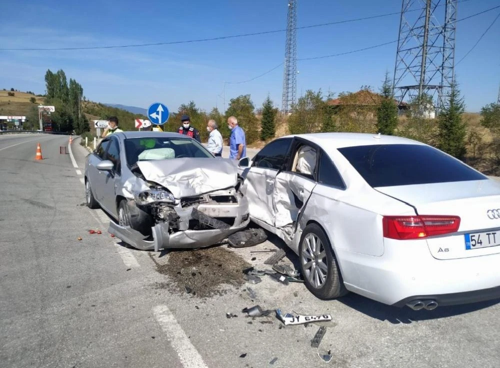 Karabük’te trafik kazası: 3 yaralı