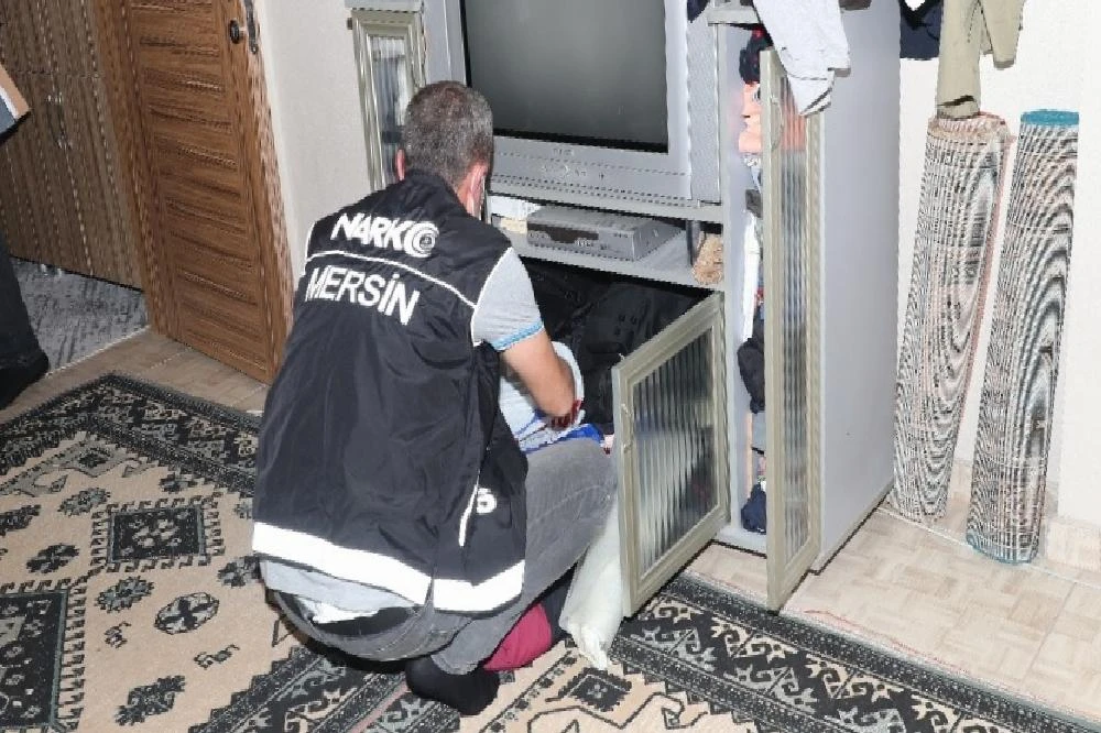 Mersin’de ’torbacılara’ şafak operasyonu