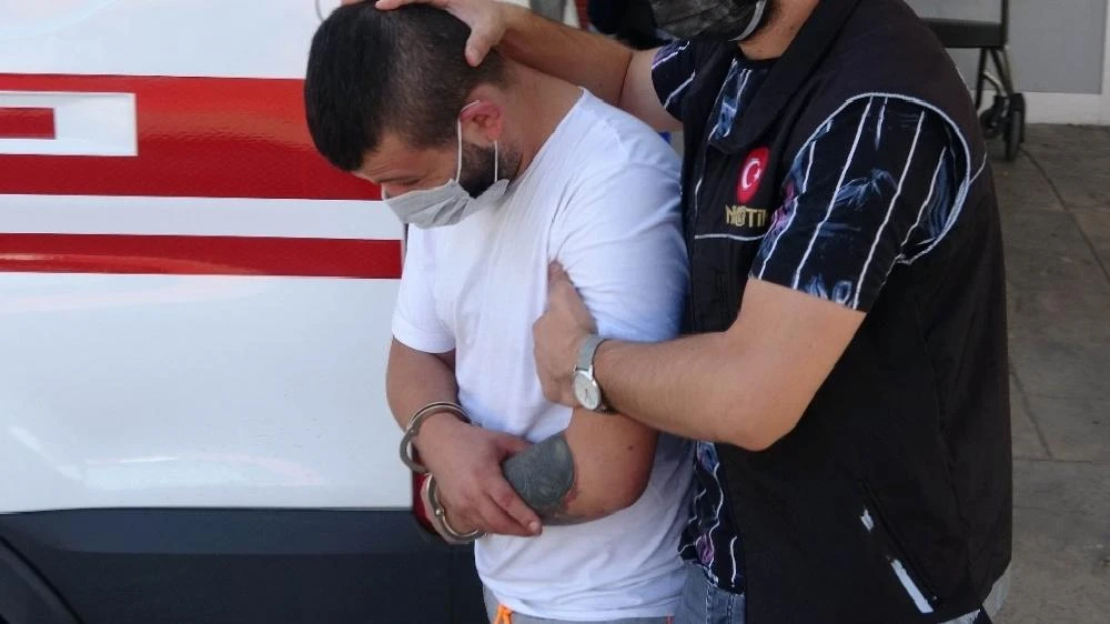 Uyuşturucu imalatı operasyonundan 2 kişi adliyeye sevk edildi