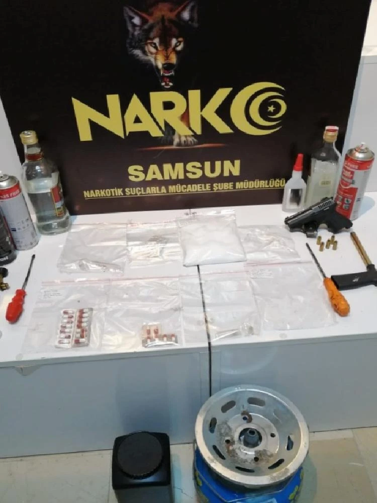 Uyuşturucu imalatına operasyon: 2 gözaltı