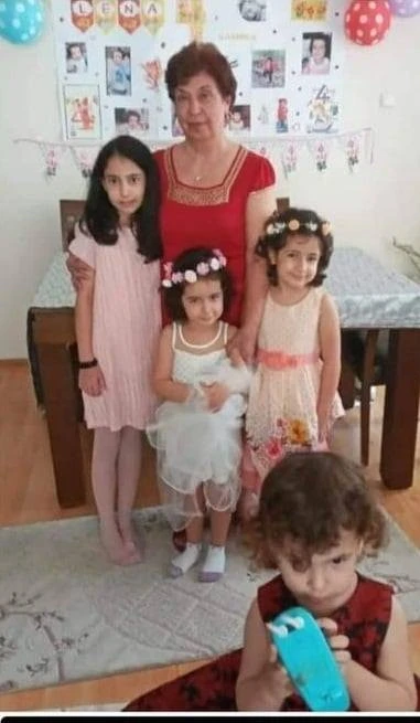 Babaanne ve 4 torunu depremde sağ kurtarılamadı