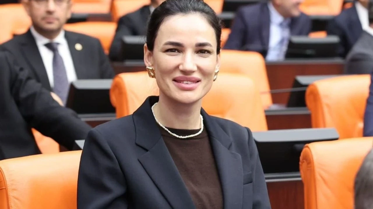 Sarıbaş’tan Özgür Özel’e Sert Tepki: “Utanç Vesikası”