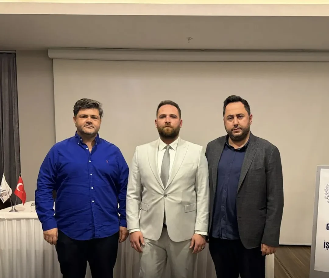 Kuşadası Ticaretinde Seçim Rüzgarı: Yetiş Sandıktan Zaferle Çıktı