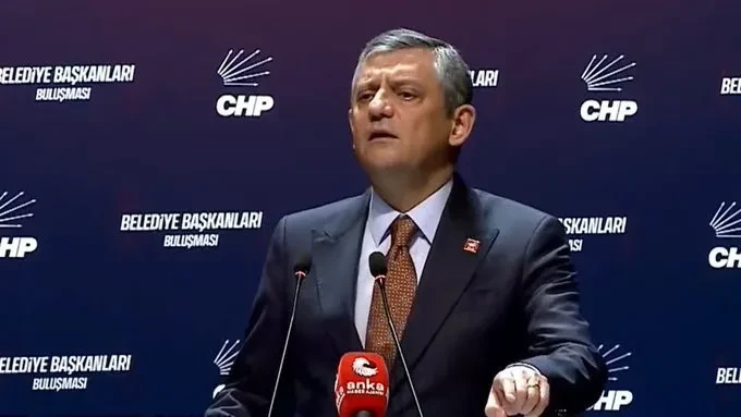 Özgür Özel’den dikkat çeken “tehdit” iddiası: “Ya katıl ya hapse atıl”