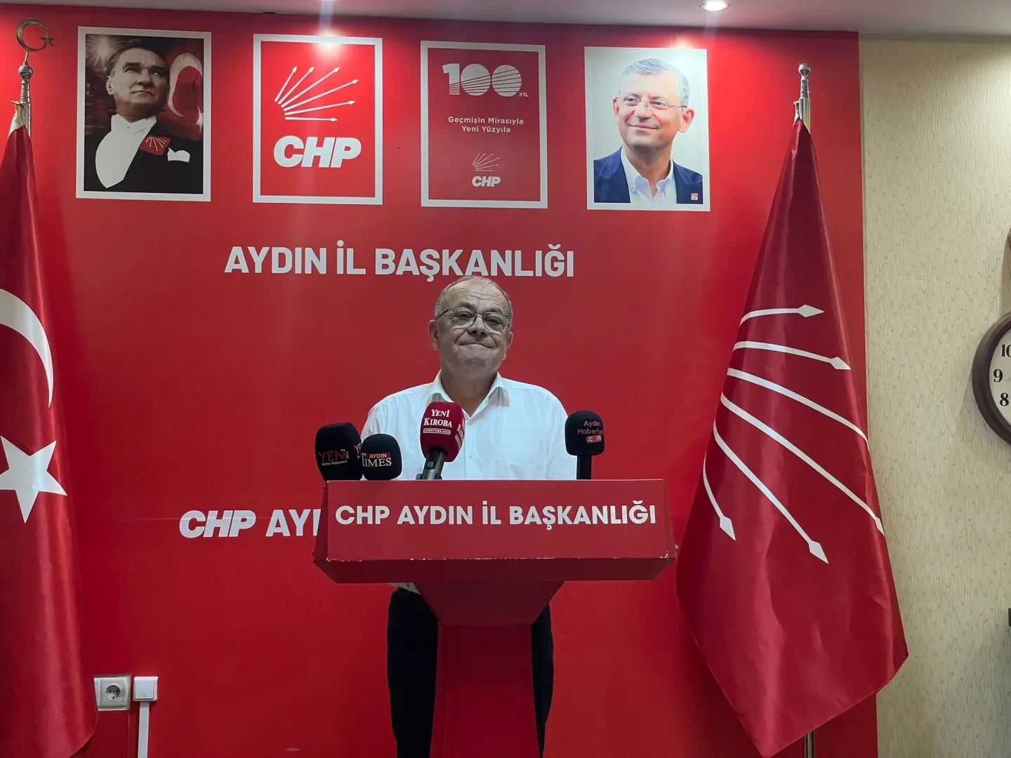 CHP Aydın’da Yönetim Değişikliği: Hikmet Saatçı ve İl Yönetimi Görevden Alındı