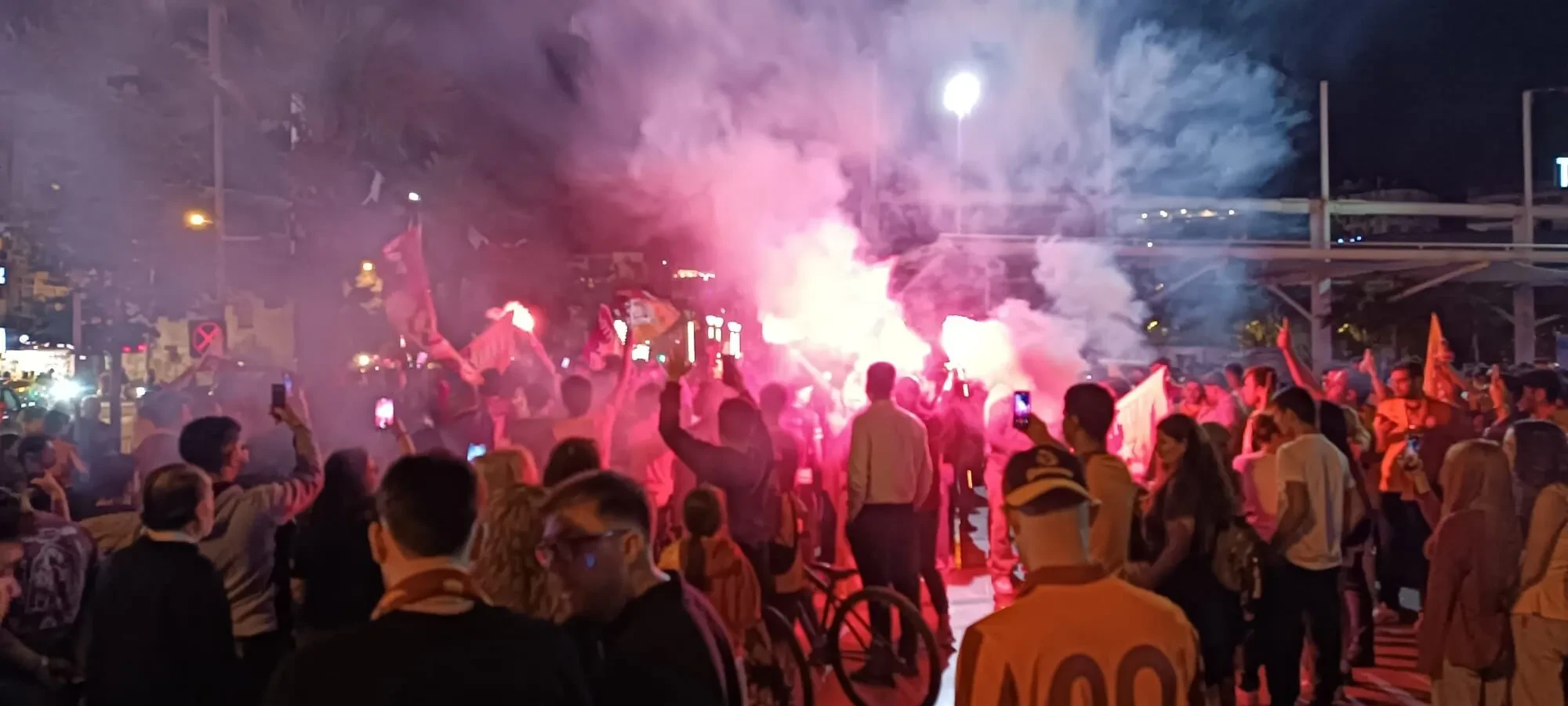 Galatasaray’ın 26. Kupası Aydın’da Coşkuyla Karşılandı