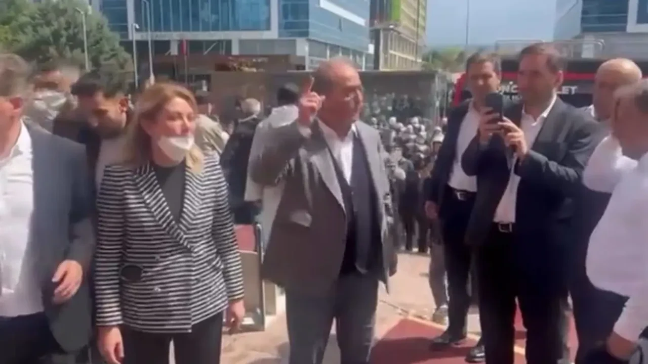 Tezcan’dan Genel Merkezdeki Müdahaleye Sert Tepki