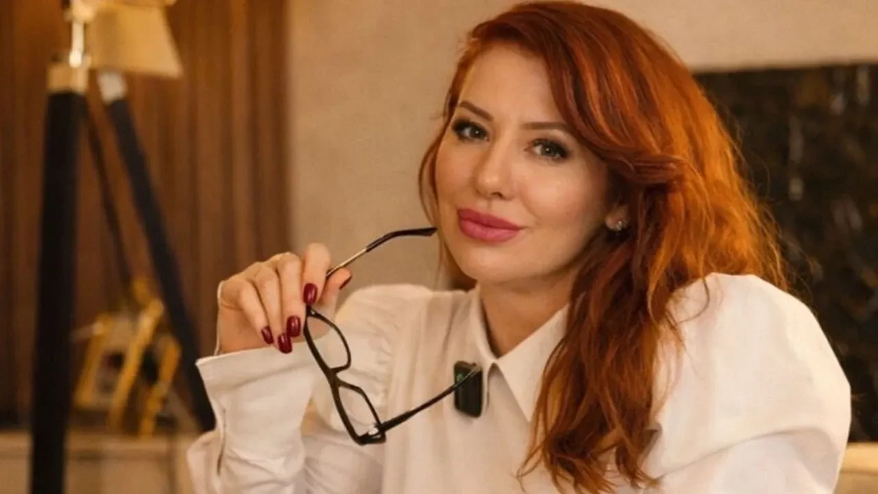 Gazeteci Yelis Ayaz 17 Günlük Tutukluluğun Ardından Tahliye Edildi!