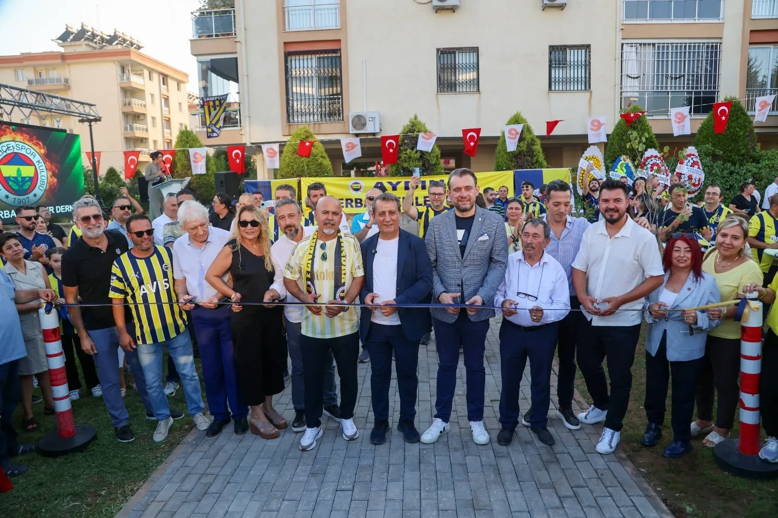 Başkan Yetişkin Fenerbahçeliler Parkı’nın Açılışını Gerçekleştirdi