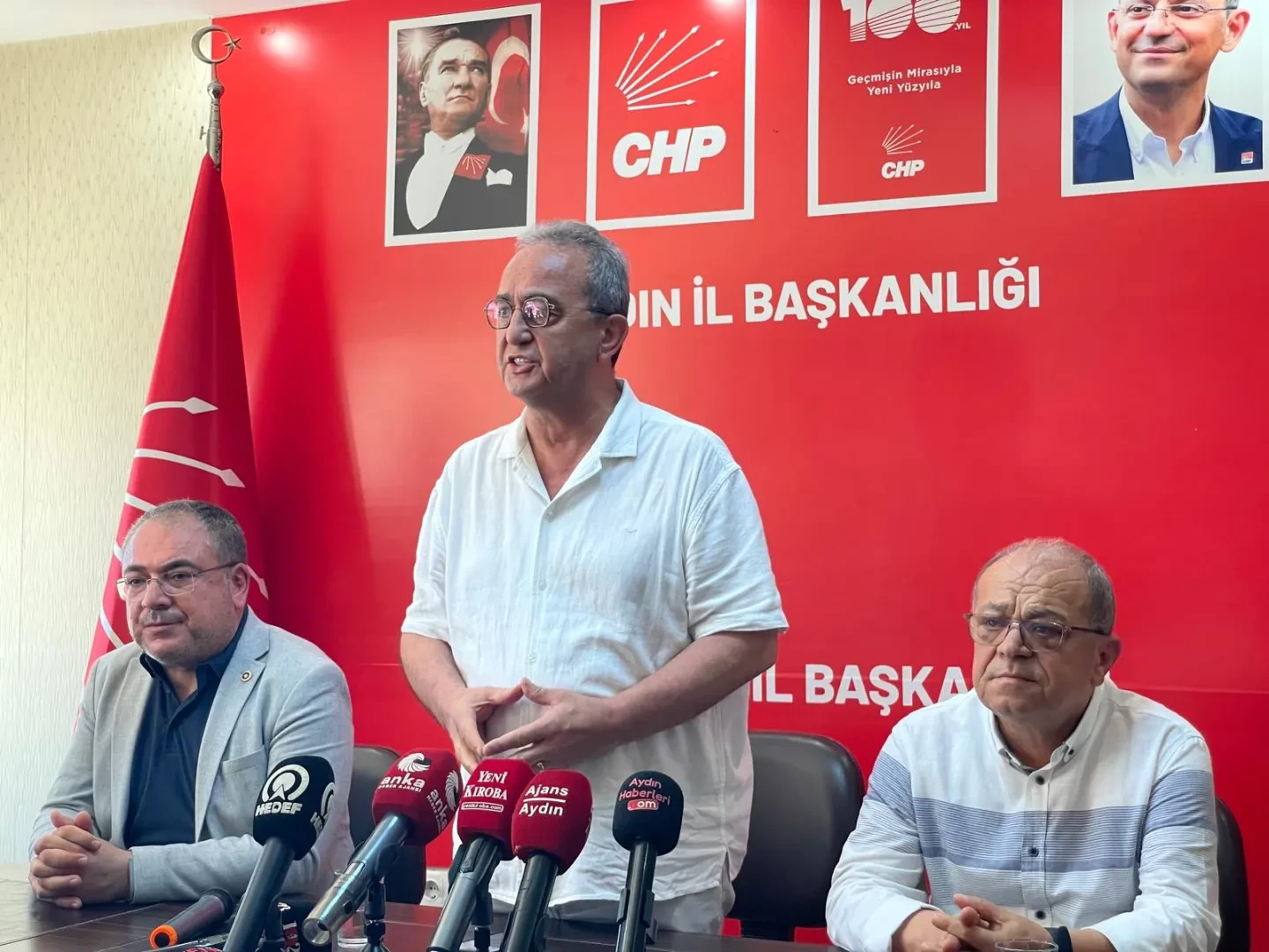 Aydın Haber’in sorusunu yanıtlayan Bülent Tezcan: “Millet ne derse o olacak”