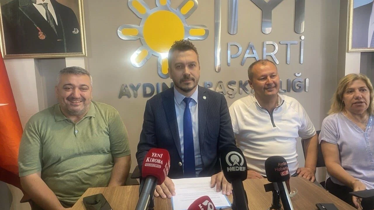 İYİ Parti: “Türkiye Cumhuriyeti pazarlık konusu yapılamaz”